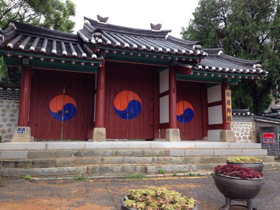 Konfuzianische Schule Suwonhyanggyo