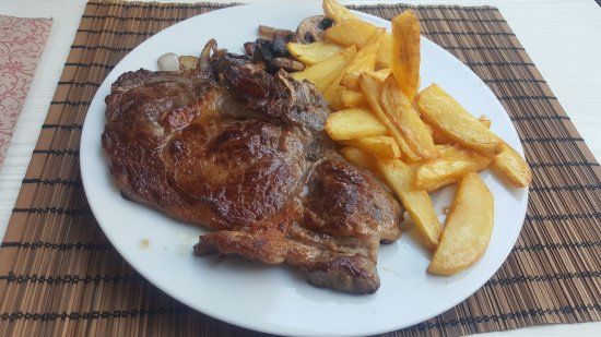 Pelikan Bar and Restaurant