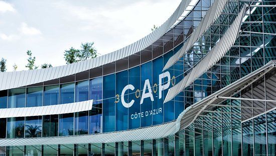 Einkaufszentrum CAP 3000