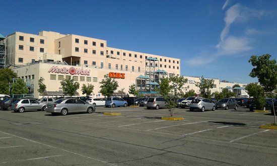 Einkaufszentrum Le Gru