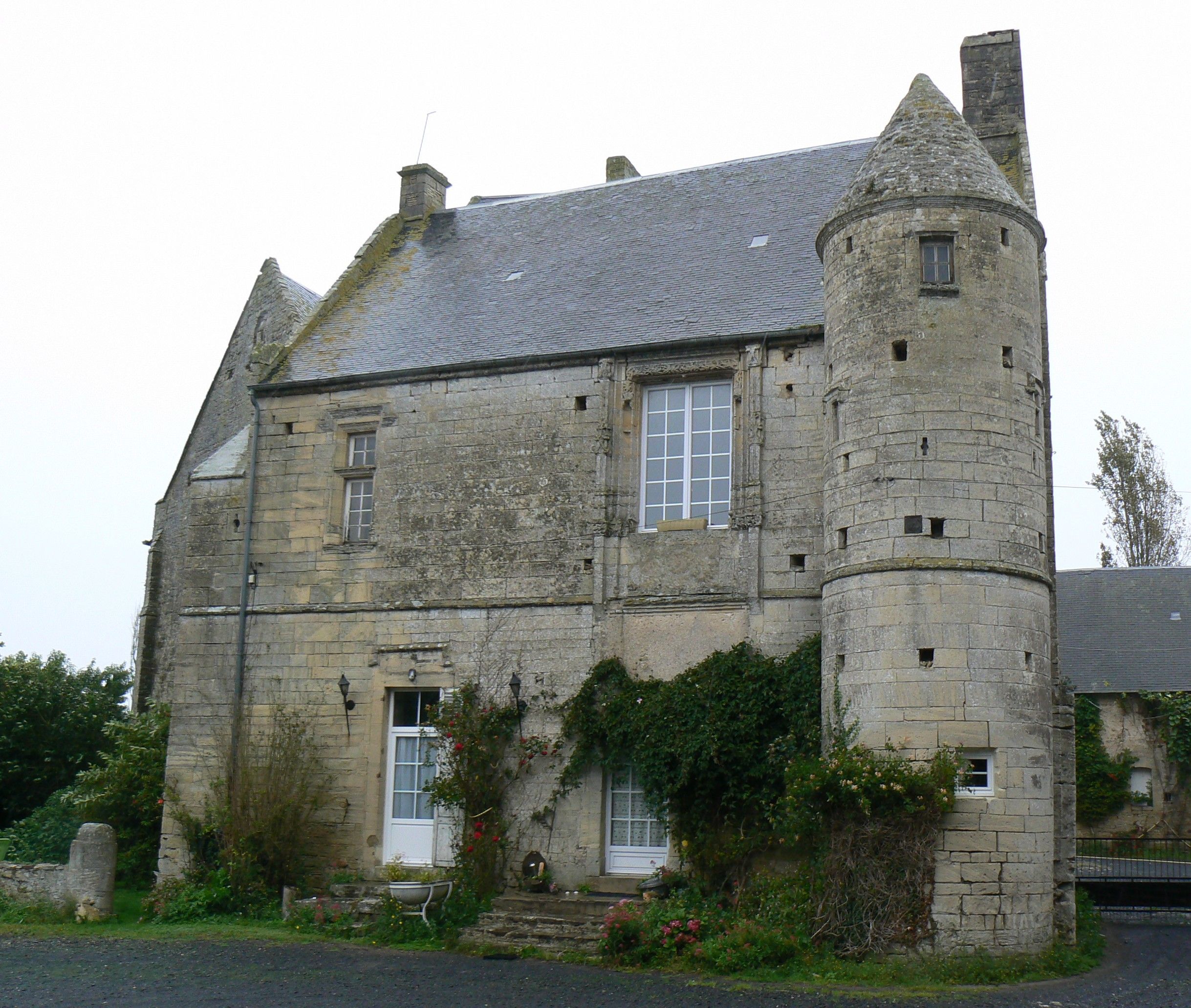 Ancien chateau de Villiers-sur-Port a Huppain