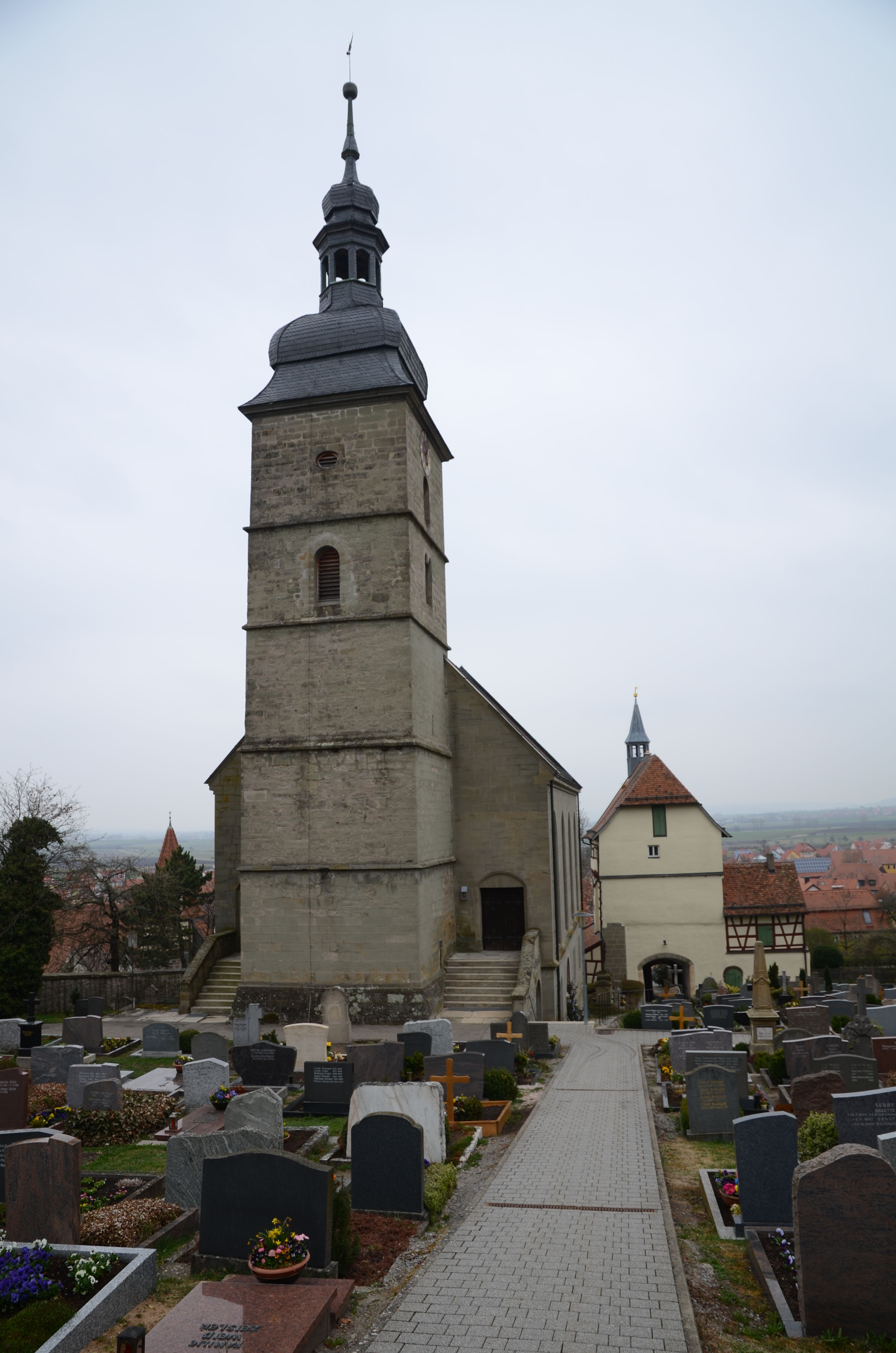 Evangelisch-lutherische Stadtpfarrkirche St. Johannes der Täufer