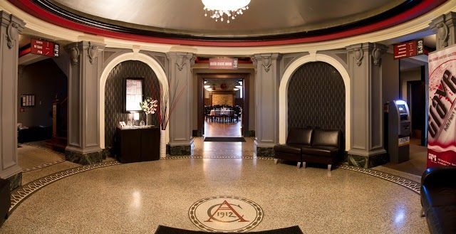 Crave Kitchen + Wine Bar