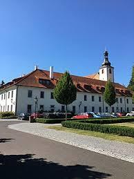 Klasterni areal v Ostrove