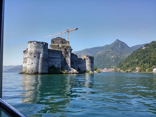 Ruinen der Castelli di Cannero