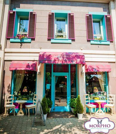 MORPHO Fabulous Desserts & Macarons