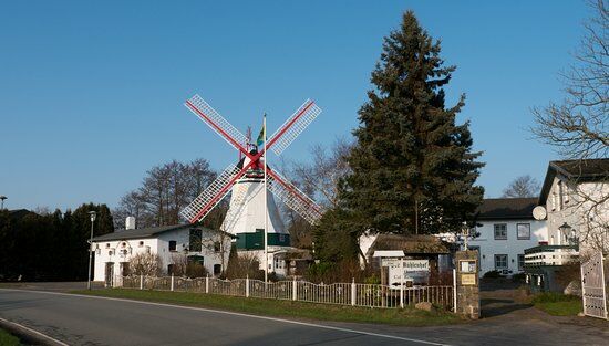 Der Muhlenhof Restaurant