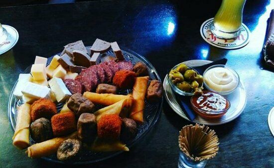 Cafe CharlieS